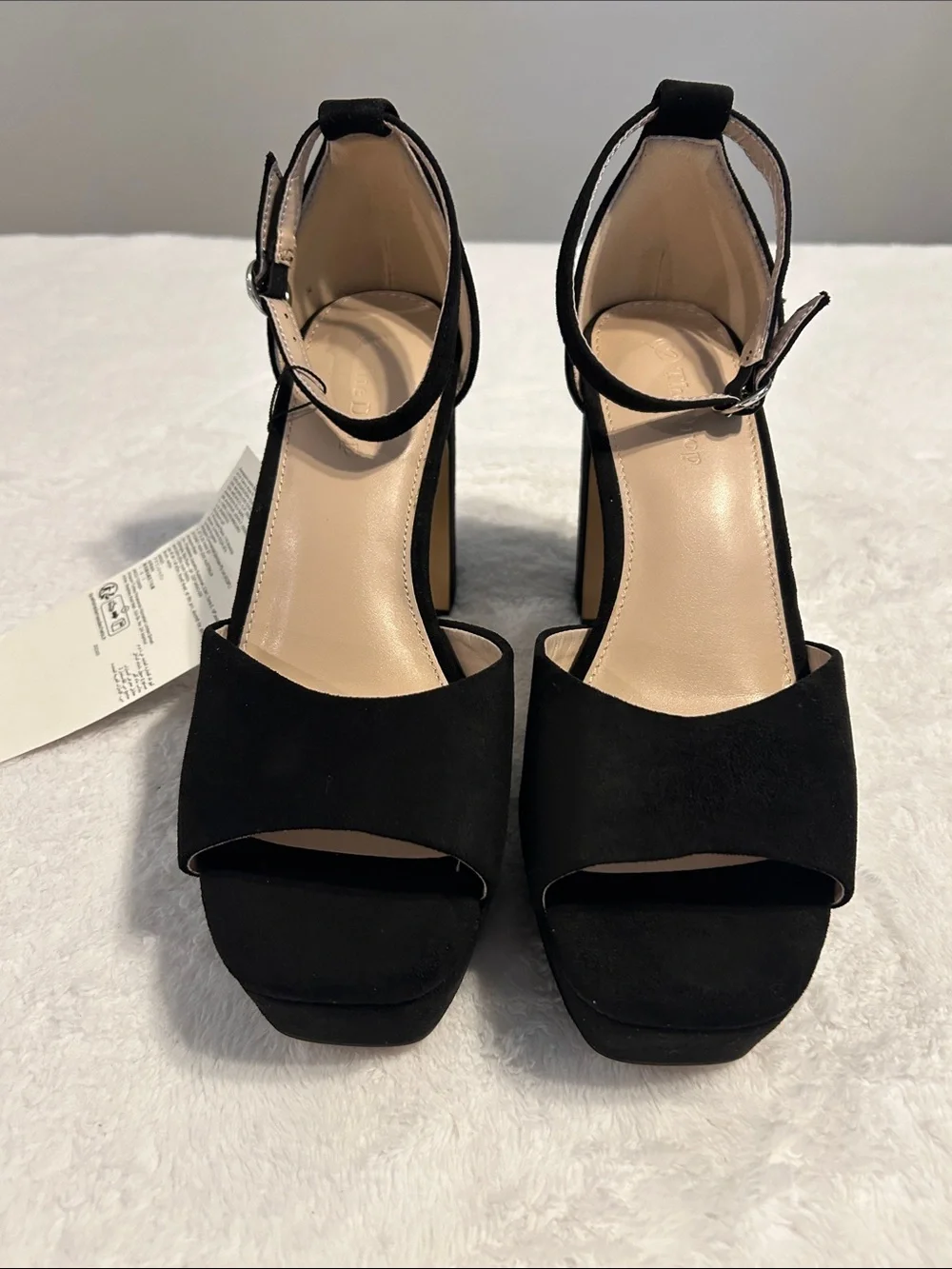 The Drop Women’s Hamalie Black Suede ankle strap platform Sandals. Chucky Heel.